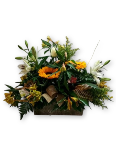 Comprar CENTRO DE FLORES AMARILLO Y BLANCO online Barcelona | Flors...